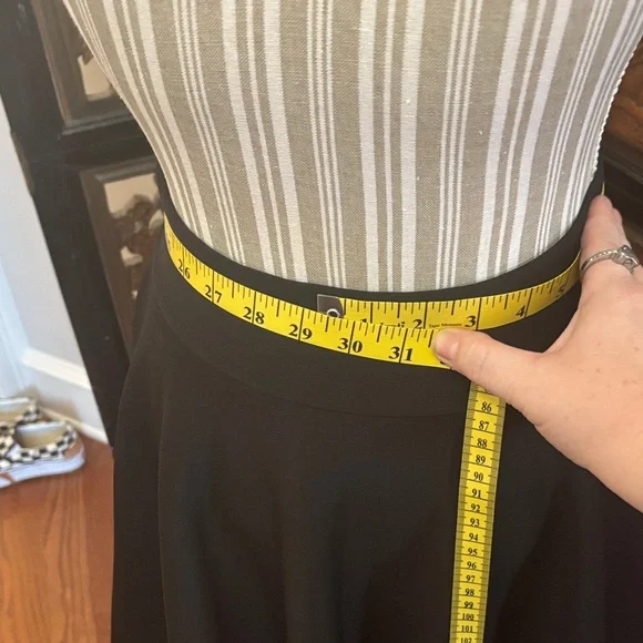 Black Women's A-line high waisted skater Skirt - Picture 2 of 3